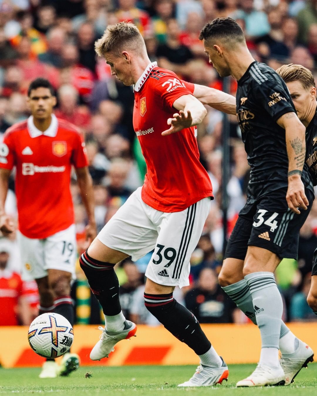 അഞ്ചിലെത്തി മാഞ്ചസ്റ്റര്‍ യുനൈറ്റഡ്; ഗണ്ണേഴ്‌സ് വീണു, സിറ്റി കരുതിയിരുന്നോ? കപ്പടിക്കാന്‍ ചെകുത്താന്മാര്‍