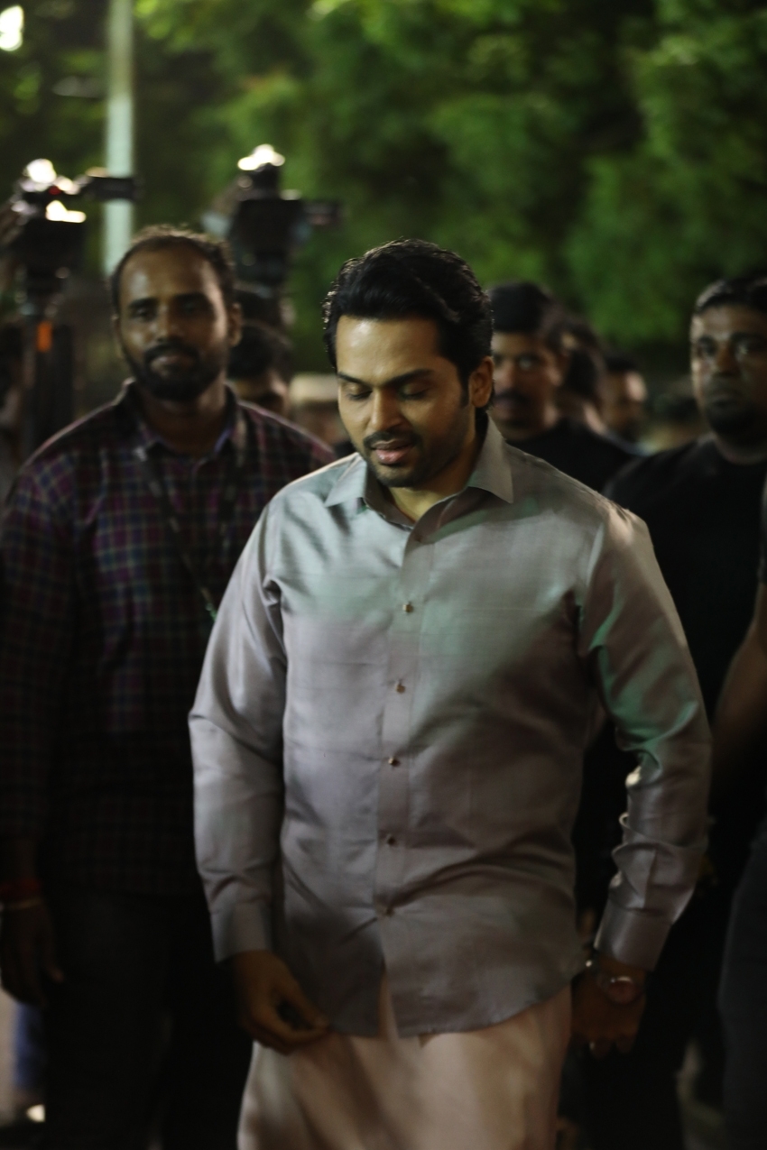 PHOTOS : ரஜினி முதல் த்ரிஷா வரை.. பிரபலங்கள் பங்கேற்ற பொன்னியின் செல்வன் டிரைலர் வெளியீட்டு விழா புகைப்படங்கள்..! 