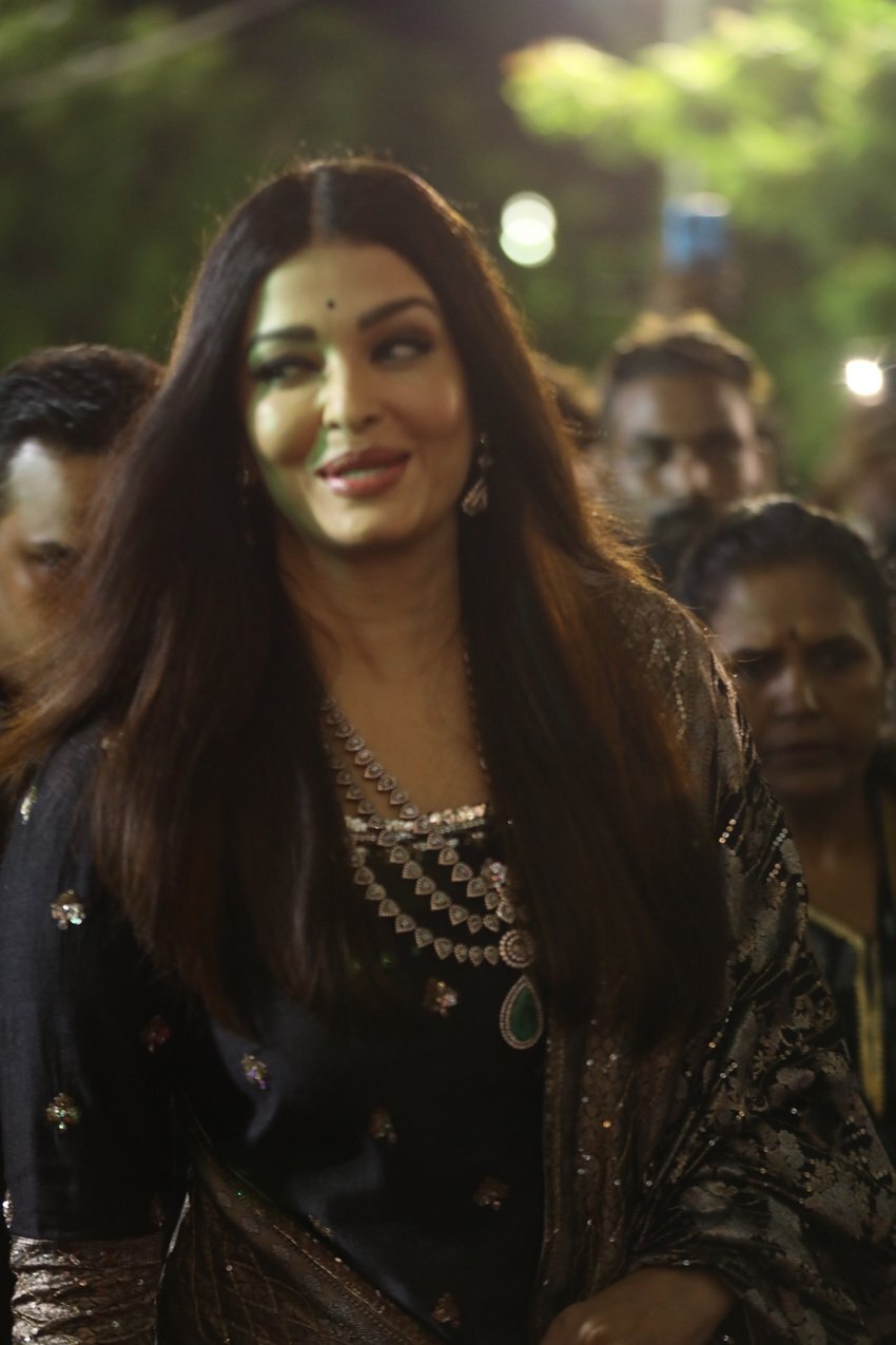 PHOTOS : ரஜினி முதல் த்ரிஷா வரை.. பிரபலங்கள் பங்கேற்ற பொன்னியின் செல்வன் டிரைலர் வெளியீட்டு விழா புகைப்படங்கள்..! 