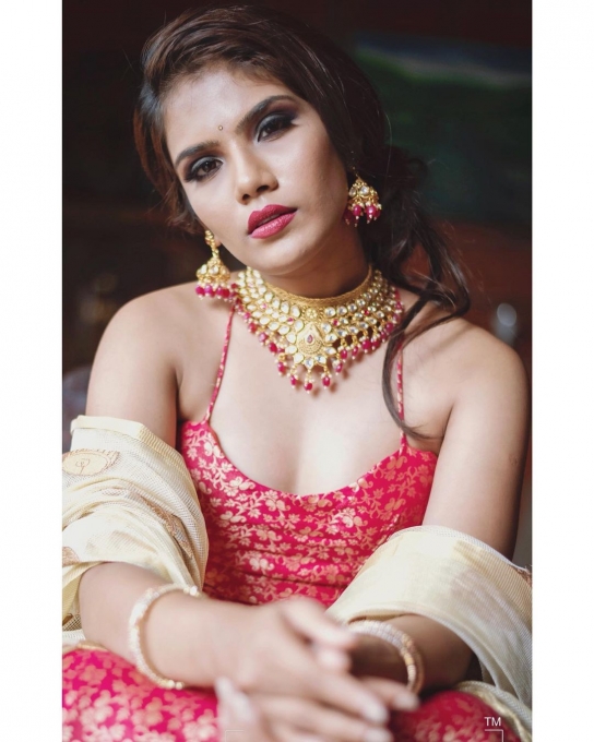 PHOTOS : பிளாக் டாப்பில் வசீகரிக்கும் அழகு.. நடிகை லிக்கிதா ஆனந்தின் லேட்டஸ்ட் சூப்பர் ஸ்டில்ஸ் இதோ!