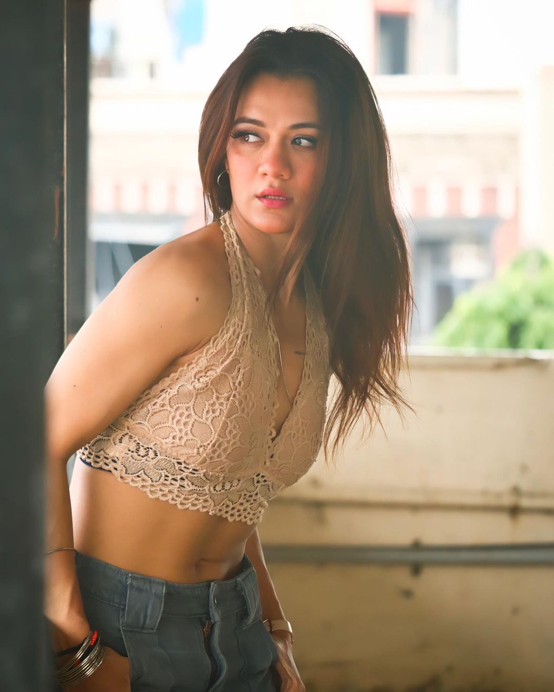 आराधना शर्मा की बिकिनी में क्यूट तस्वीरें बना देंगी आपको दीवाना, Photos देखकर मचल जाएगा दिल 