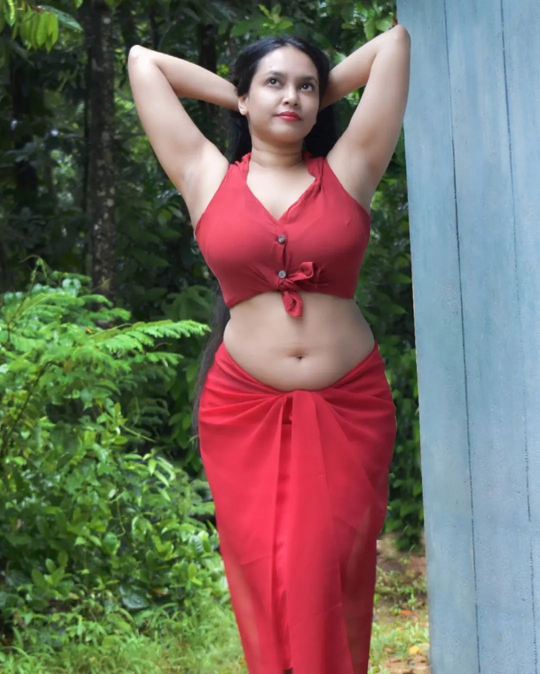 PHOTOS : அச்சச்சோ.. புடவை எங்கம்மா! ஹார்ட் பீட்டை எகிற வைக்கும் இலங்கை மாடல் அழகியின் கலக்கல் போட்டோஸ் இதோ..