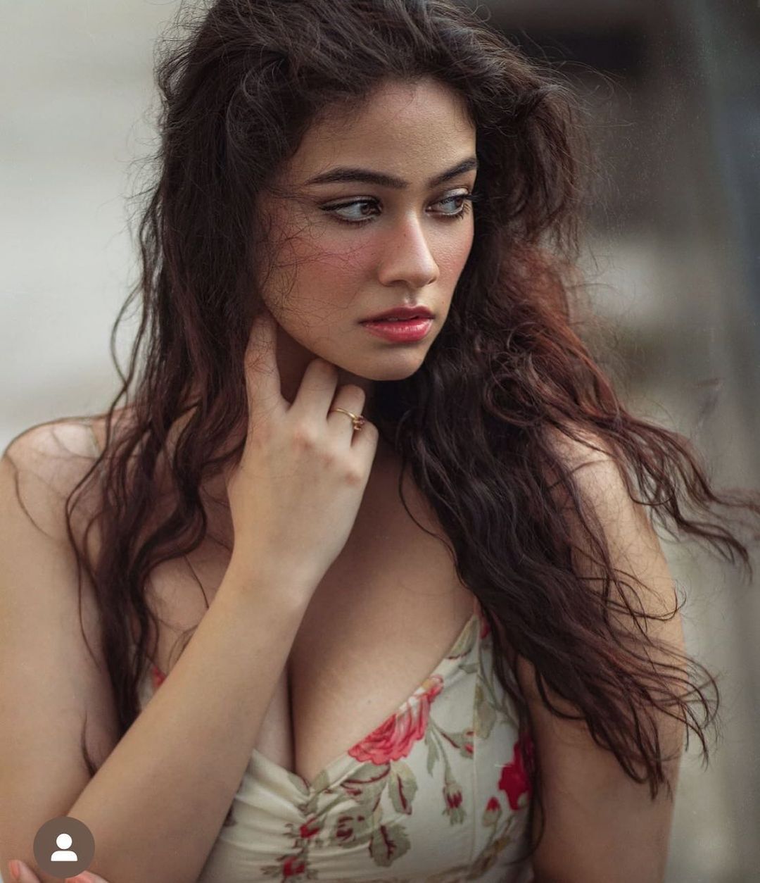 PHOTOS : ப்பா.. சொக்கவைக்கும் அழகில் ரசிகர்களை ஈர்க்கும் ஷாம்பவி  குப்தா.. கலக்கலான நச் க்ளிக்ஸ் இதோ!