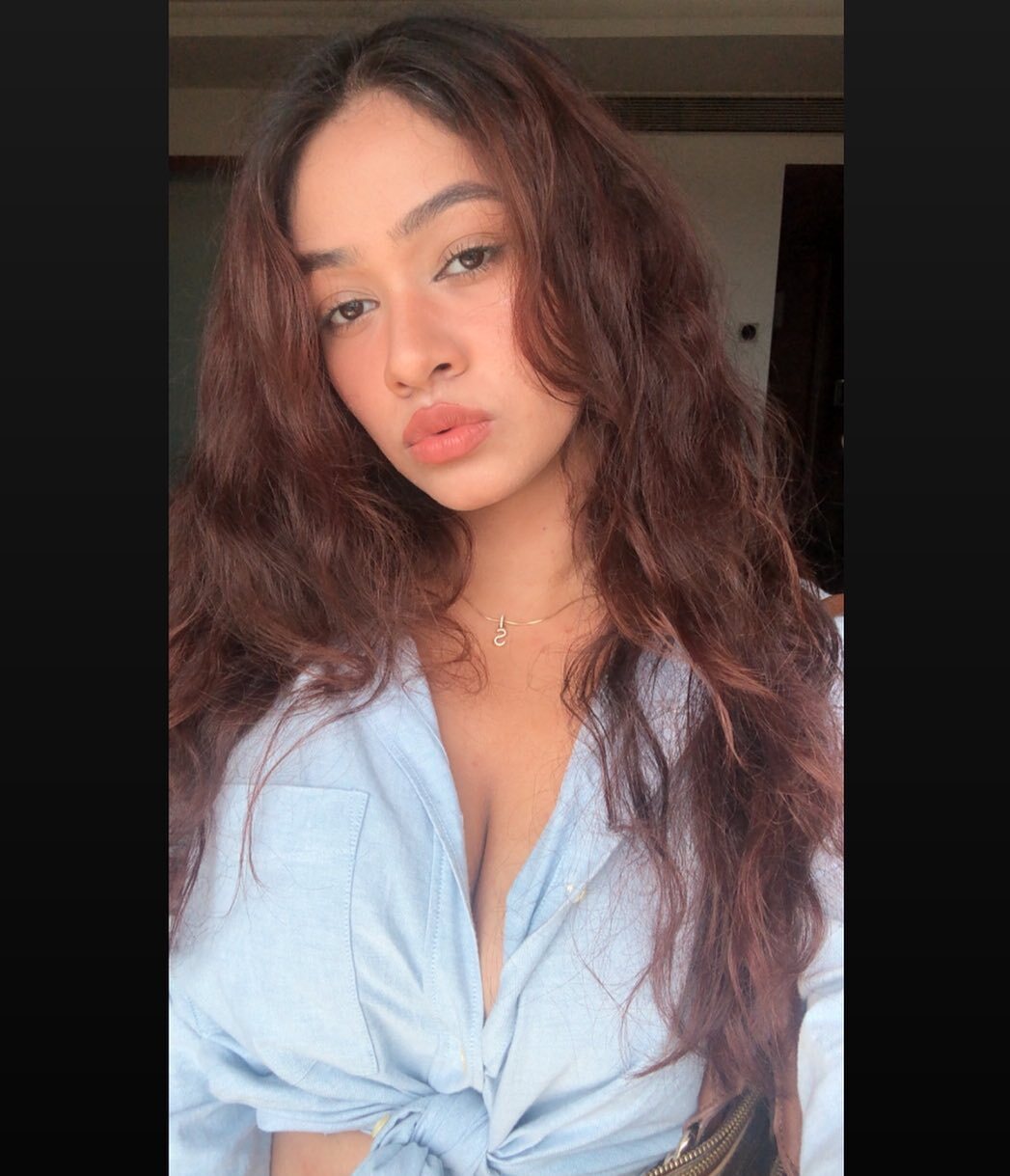 PHOTOS : ப்பா.. சொக்கவைக்கும் அழகில் ரசிகர்களை ஈர்க்கும் ஷாம்பவி  குப்தா.. கலக்கலான நச் க்ளிக்ஸ் இதோ!