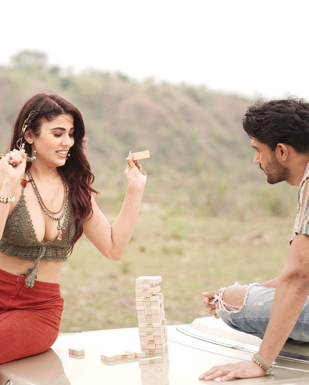 PHOTOS : கடல் தேவதையாக மாறிய ரேணு கவுசல்.. கவர்ந்திழுக்கும் நச் போட்டோஸ் இதோ!