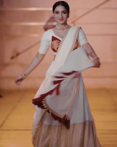 പൂർണ്ണിമയുടെ പ്രാണയ്ക്ക് വേണ്ടി മോഡലായി സാനിയ! ഈ വർഷത്തെ നെല്ല്, സീഡ്‌സ് ഓഫ് സ്റ്റൈൽ  പൊളിയായിട്ടുണ്ടന്ന് ആരാധകർ 