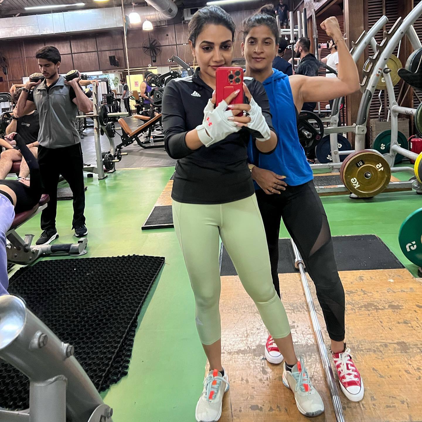 കിടുക്കാച്ചി ഫോട്ടോസുമായി റിമി...സാരിയിൽ ഇത്ര സുന്ദരിയോ എന്ന് ആരാധകർ