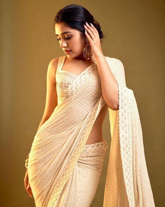 Tollywood Actress Krithi Shetty Looking Gorgeous In Saree