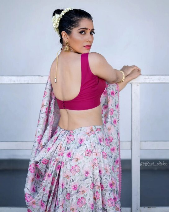 Tollywood Actress Rashmi Gautam Set Internet On Fire With Latest Photos