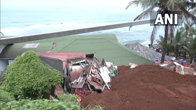 Curlies restaurant at Anjuna being demolished over violation of coastal zone laws