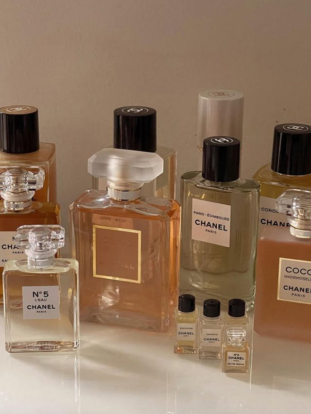 പെര്‍ഫ്യൂമിന്റെ ഗന്ധം മണിക്കൂറുകള്‍ നീണ്ടുനില്‍ക്കണോ... ഇതാ ചില പൊടിക്കൈകള്‍