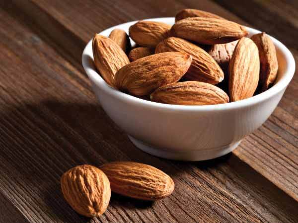 പ്രമേഹ രോഗികള്‍ക്ക് ബദാം കഴിക്കാമോ? ഒരുപിടി ബദാം കാഴ്ചവെക്കും അത്ഭുതങ്ങള്‍ അറിയാം