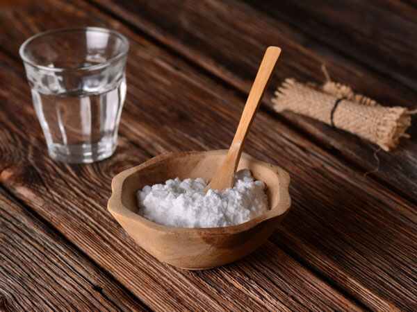 മുട്ടുകളിലേയും കക്ഷത്തിലേയും ഇരുണ്ട നിറം മാറുന്നില്ലേ: ഇതാ അടുക്കളയില്‍ തന്നെ പരിഹാര മാർഗ്ഗങ്ങളുണ്ട്