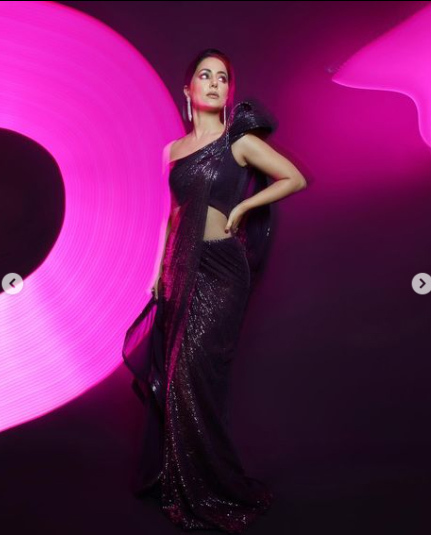Actress Hina Khan Raise The Temperature With Her Latest Photoshoot