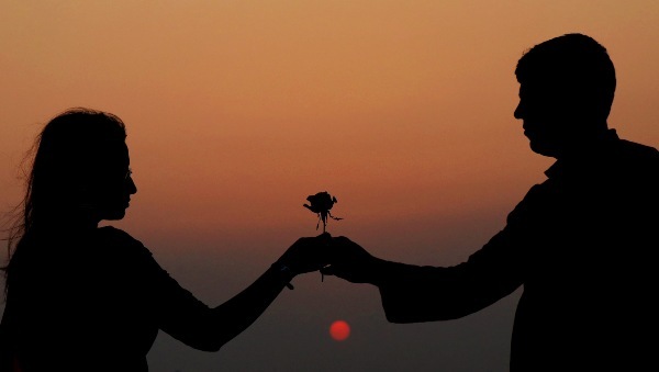 benefits of being single:സിംഗിളാണോ അതോ പ്രണയത്തിലോ? ഏറ്റവും നല്ലത് ഏതാണ്; ഇക്കാര്യങ്ങള്‍ പറയും അതിനുള്ള ഉത്തരം