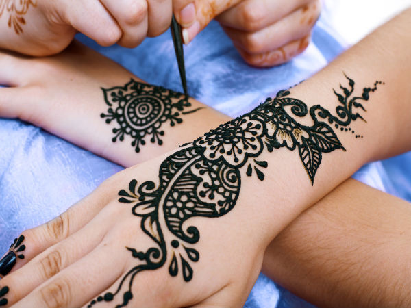 Mehandi- മെഹന്തിയ്ക്ക് നിറം കൂട്ടണോ..? ഇതാ ചില പൊടിക്കൈകള്‍