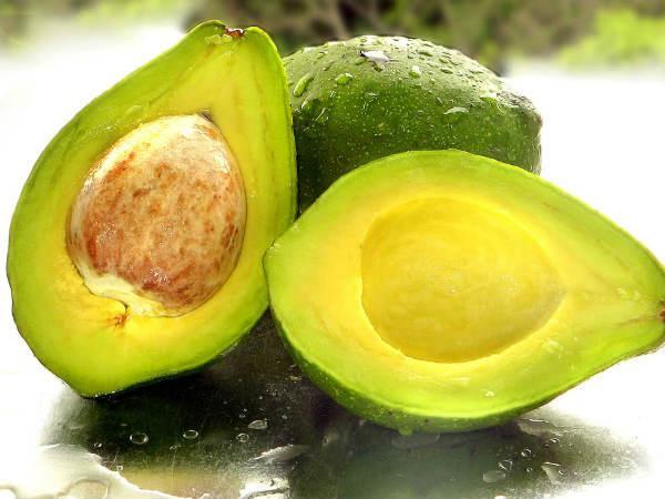 Hair Fall-അമിതമായി മുടി കൊഴിയുന്നുണ്ടോ? ടെൻഷൻ അടിക്കും മുൻപ് കഴിക്കാം ഇവ..