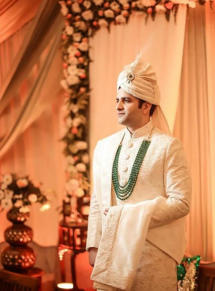 IAS Athar Aamir Khan ने Dr Mehreen Qazi से की शादी,  देखें Wedding Photos 