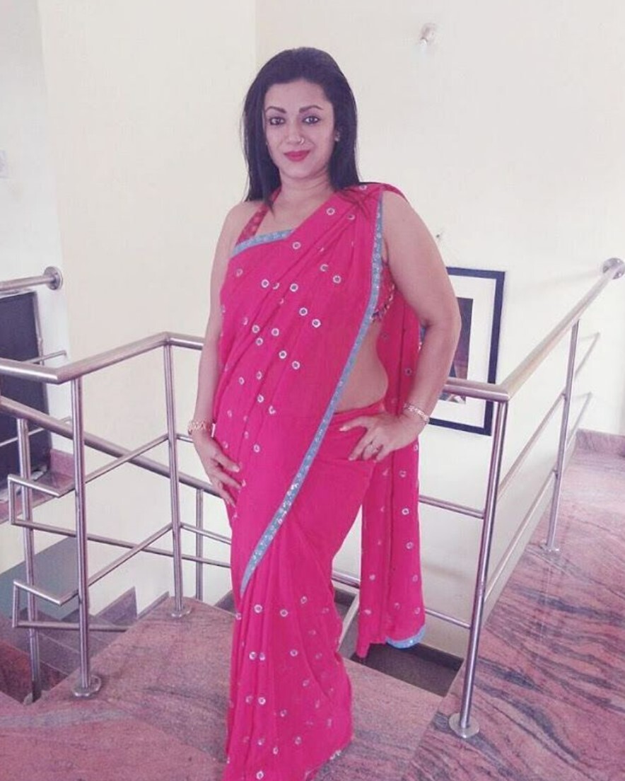 PHOTOS : டாப் நடிகைகளுக்கே டஃப் கொடுக்குறாங்களே! மனதை மயக்கும் டாப் 10 மலையாள சீரியல் நடிகைகள்.. நச் லிஸ்ட் இதோ.. 