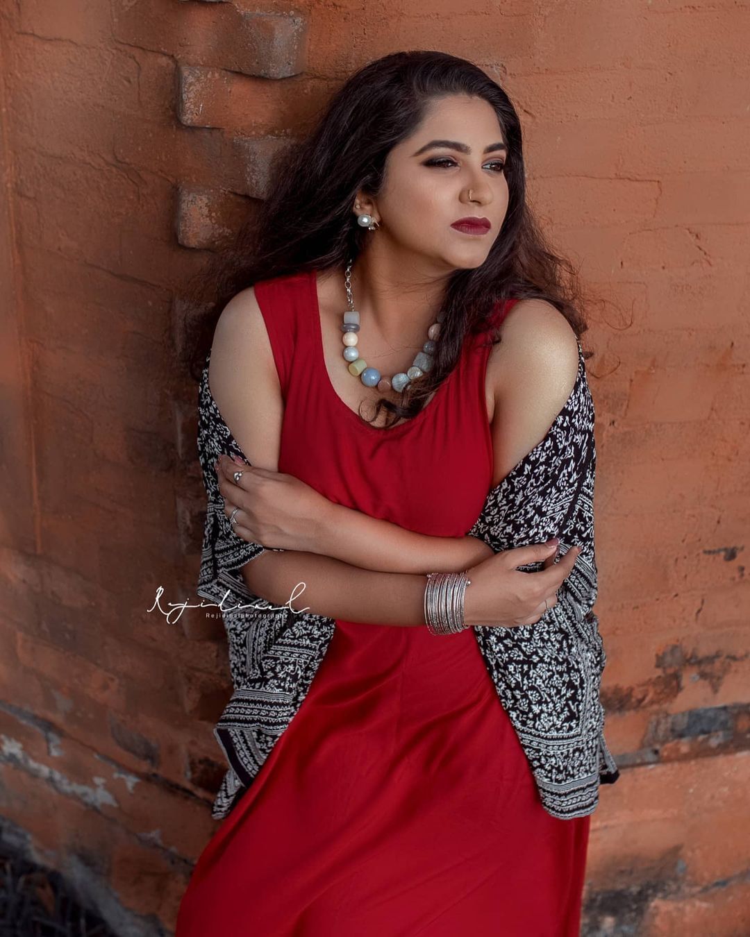 PHOTOS : டாப் நடிகைகளுக்கே டஃப் கொடுக்குறாங்களே! மனதை மயக்கும் டாப் 10 மலையாள சீரியல் நடிகைகள்.. நச் லிஸ்ட் இதோ.. 