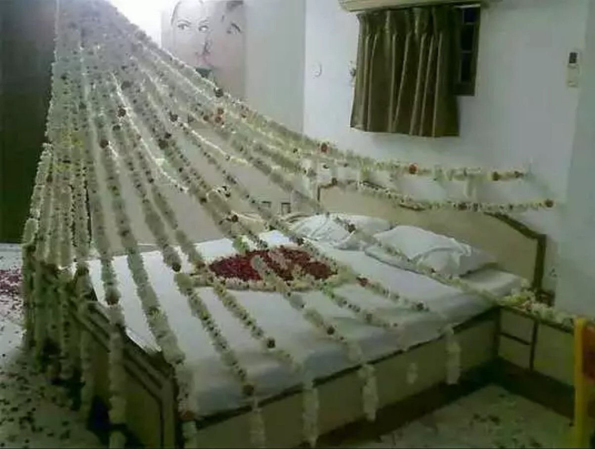 PHOTOS : உங்களுக்கு தெரியுமா? முதல் இரவில் ஏன் மல்லிகை பூ பயன்படுத்துகிறார்கள்.. காரணத்தை கேட்டால் அசந்து போவீங்க.. 