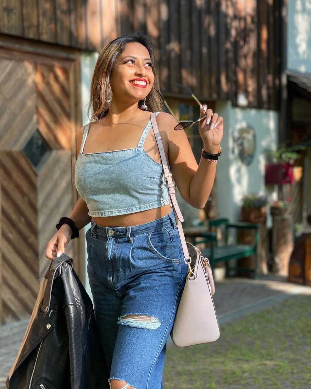 PHOTOS : அழகே தாலாட்டும் தேவதை நீயோ! நடிகை ஸ்வாதியின் கலக்கலான நச் போட்டோஸ் இதோ!