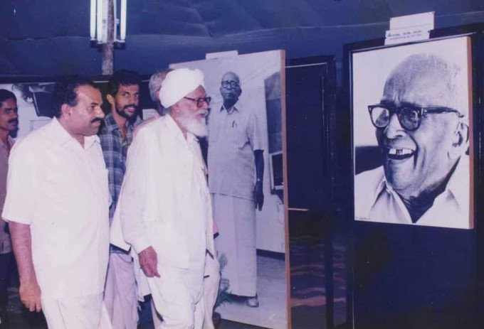 Rare Photos Of CPM Leader Kodiyeri Balakrishnan