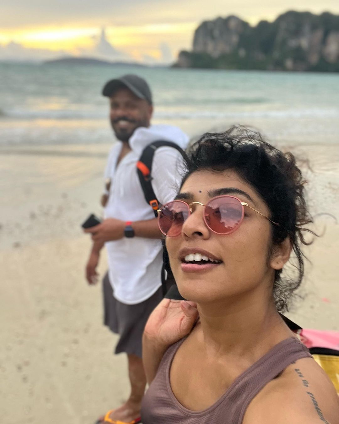 അവധിയാഘോഷിച്ച് റിമയും ആഷിക്കും... തായ്‌ലന്റ് ചിത്രങ്ങളുമായി താരങ്ങൾ