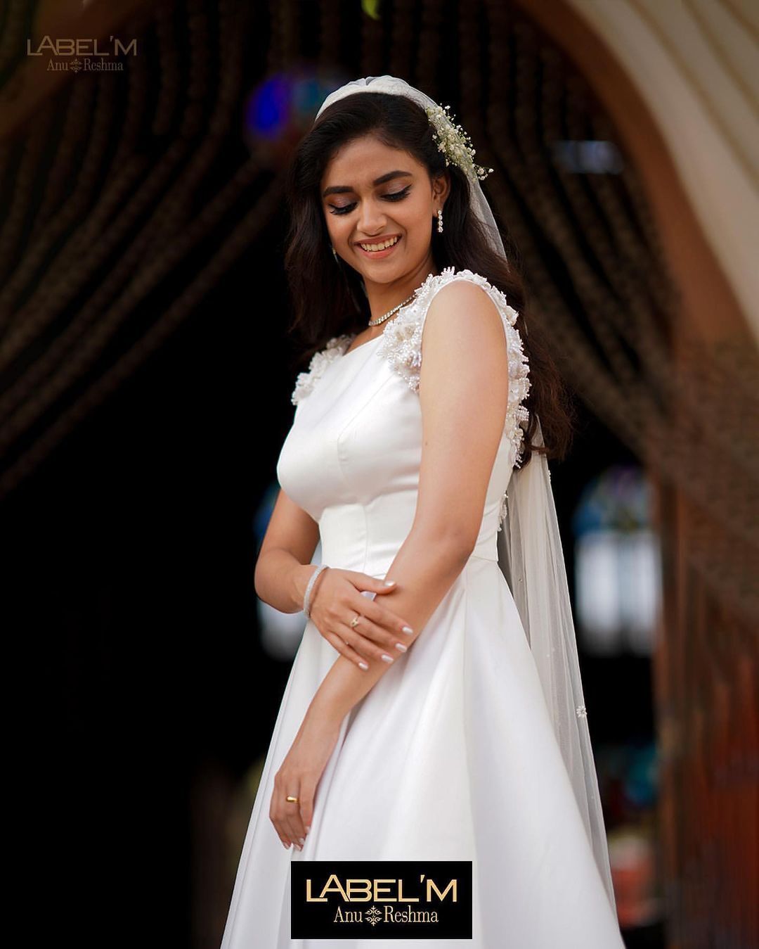 Keerthy Suresh: ഏഞ്ചൽ ലുക്കിൽ കീർത്തി സുരേഷ്... പിറന്നാൾ ദിനത്തിൽ തകർപ്പൻ ലുക്കിൽ നടി