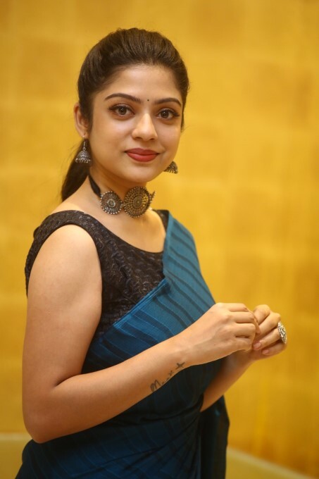 Tollywood Actress Varsha Bollamma Looks Gorgeous In Saree