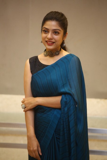 Tollywood Actress Varsha Bollamma Looks Gorgeous In Saree