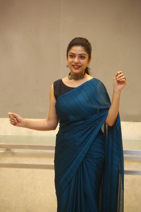 Tollywood Actress Varsha Bollamma Looks Gorgeous In Saree