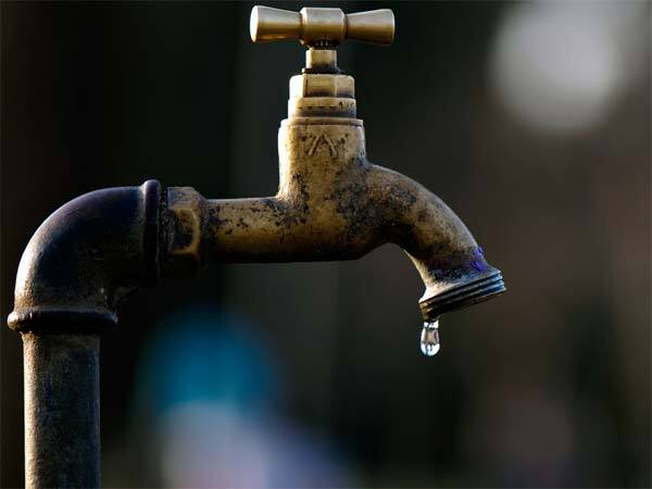 vastu tips for health: നിരന്തരം അസുഖങ്ങളാണോ? പ്രശ്നം വാസ്തുവിന്റെതാണെങ്കിലോ? വീട്ടില്‍ ഇങ്ങനെയൊക്കെ ചെയ്തിട്ടുണ്ടോ