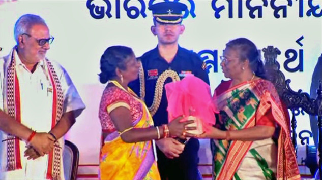 ରାଜଭବନରେ ରାଷ୍ଟ୍ରପତିଙ୍କୁ ନାଗରିକ ସମ୍ବର୍ଦ୍ଧନା