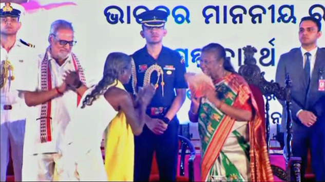 ରାଜଭବନରେ ରାଷ୍ଟ୍ରପତିଙ୍କୁ ନାଗରିକ ସମ୍ବର୍ଦ୍ଧନା