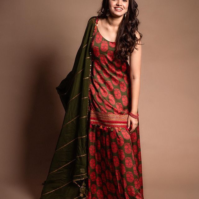 అందాలతో చిత్తుచేస్తున్న టాలీవుడ్ లేటెస్ట్ సెన్సెషన్ కృతిశెట్టి