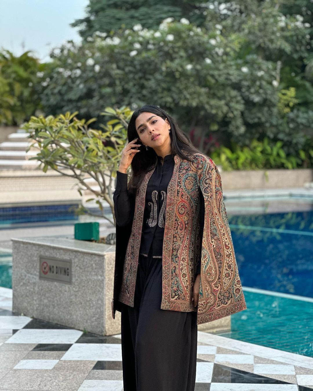 Aishwarya Lekshmi: ഐഷു... ആകെ മാറിപ്പോയല്ലോ, ഈ ലുക്ക് കൊള്ളാം, വൈറല്‍ ചിത്രങ്ങള്‍ ഏറ്റെടുത്ത് ആരാധകര്‍