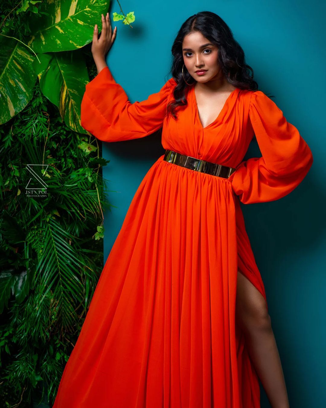 Anikha Surendran: ഗ്ലാമറസായി പതിനെട്ടാം വയസിലേക്ക്; പിറന്നാൾ പൊടിപൊടിച്ച് അനിഖ; ചിത്രങ്ങള്‍ വൈറല്‍ 