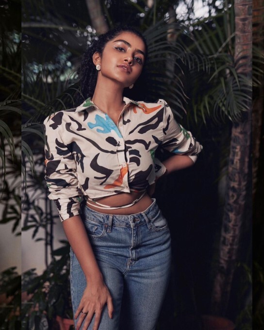 Actress anupama parameswaran Raise The Temperature With Latest Photoshoot