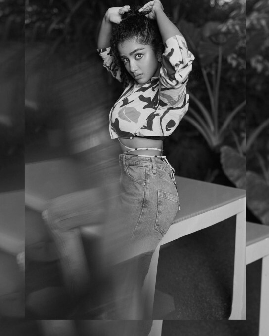 Actress anupama parameswaran Raise The Temperature With Latest Photoshoot