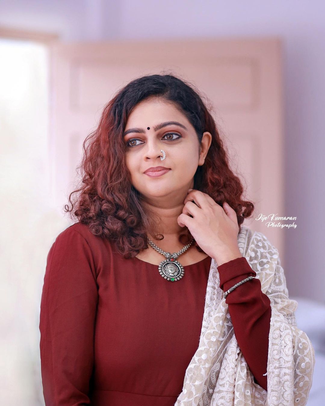 Ashwathy Srikanth: ഉയർന്ന് നിൽ... റെഡിൽ ബോൾഡ് ലുക്കിൽ അശ്വതി ശ്രീകാന്ത്, നടിയുടെ പുത്തൻ ചിത്രങ്ങൾ കാണാം