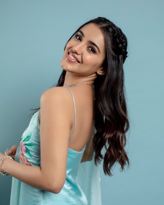 Check Out Tollywood Actress Malvika Sharma Latest Photoshoot