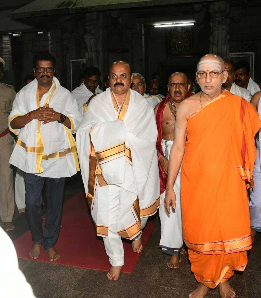 ಕೊಲ್ಲೂರು ಮೂಕಾಂಬಿಕೆಗೆ ನಮಿಸಿದ ಬಸವರಾಜ ಬೊಮ್ಮಾಯಿ | CM Basavaraj Bommai ...