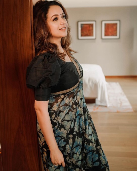 Mollywood Actress Bhavana Looks Beautiful In Latest Photos