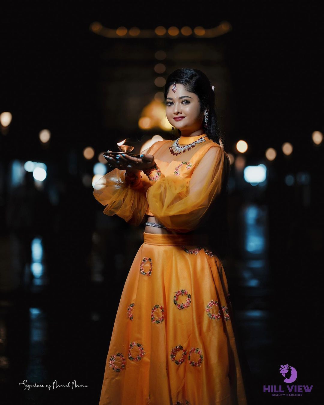 Aishwarya Ramsai: വിവാഹമായോ? ബ്രൈഡൽ ലുക്കിൽ ആരാധകരെ കൺഫ്യൂസ് ചെയ്യിച്ച് നടി ഐശ്വര്യ റാംസായി, ചിത്രങ്ങൾ കാണാം