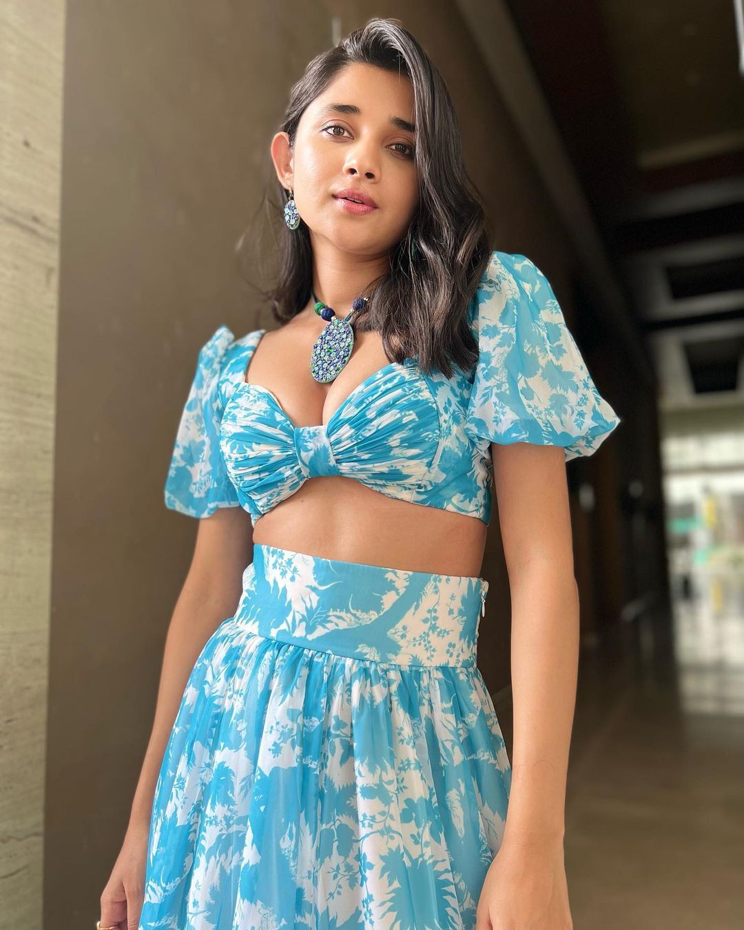 PHOTOS : குட்டி உடையில் பீச்சில் ஆட்டம் போடும் கனிகா மன்.. அசர வைக்கும் லேட்டஸ்ட் பிக்ஸ் இதோ!