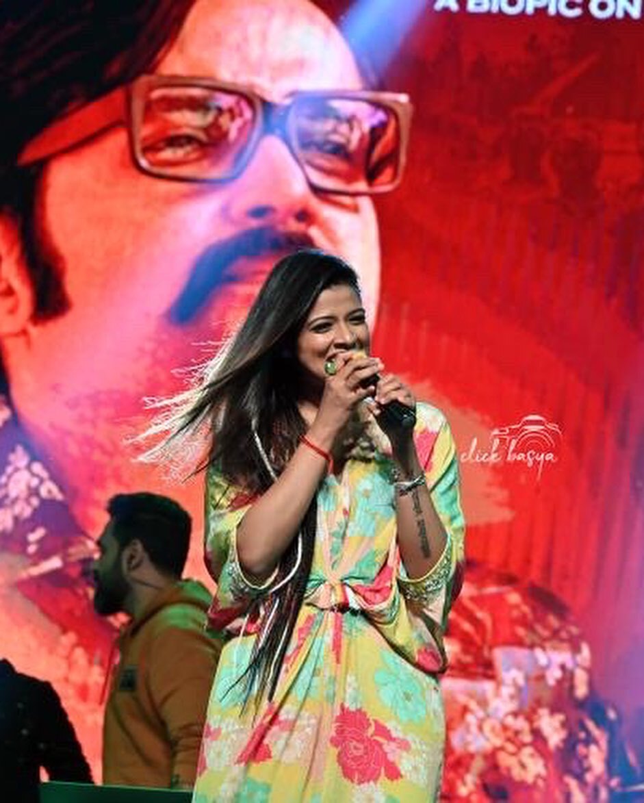 Amrutha Suresh: സൂപ്പർ സ്റ്റൈലിഷായി അമൃത... ഗോപിക്കൊപ്പം വേദിയിൽ തിളങ്ങി താരം, ചിത്രങ്ങൾ കാണാം