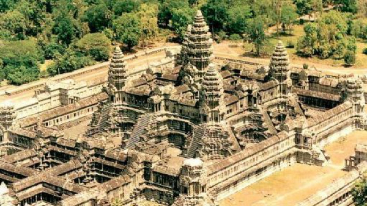 Tourism: ഈ സ്ഥലങ്ങളില്‍ ഒരിക്കലെങ്കിലും പോയില്ലെങ്കില്‍ നിങ്ങളൊരു സഞ്ചാരിയല്ല: അറിയാം ആ 8 സ്ഥലങ്ങള്‍