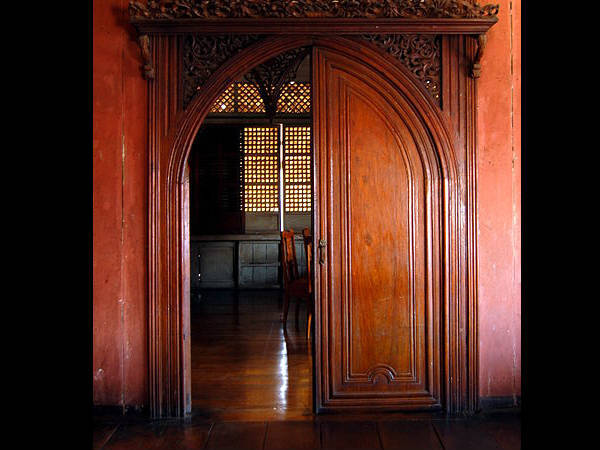  vastu tips: വീട് തെക്ക് ദർശനമാണോ: എങ്കില്‍ ഉമ്മറവാതില്‍ മുതല്‍ ശ്രദ്ധിക്കേണ്ടതുണ്ട്- വാസ്ദു വിദ്യയില്‍ പറയുന്നത്