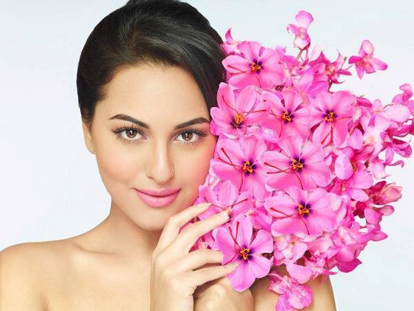 Woman Beauty Tips; ദിവസം മുഴുവന്‍ സുന്ദരികളായിരിക്കണോ? ഇതാ സ്ത്രീകള്‍ അറിഞ്ഞിരിക്കേണ്ട ബ്യൂട്ടി ട്പിസുകള്‍